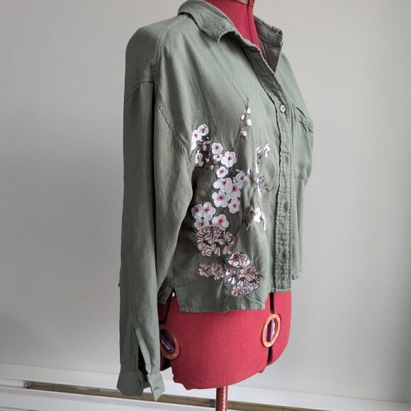 Embroidered Shirt - Picture 3 of 5